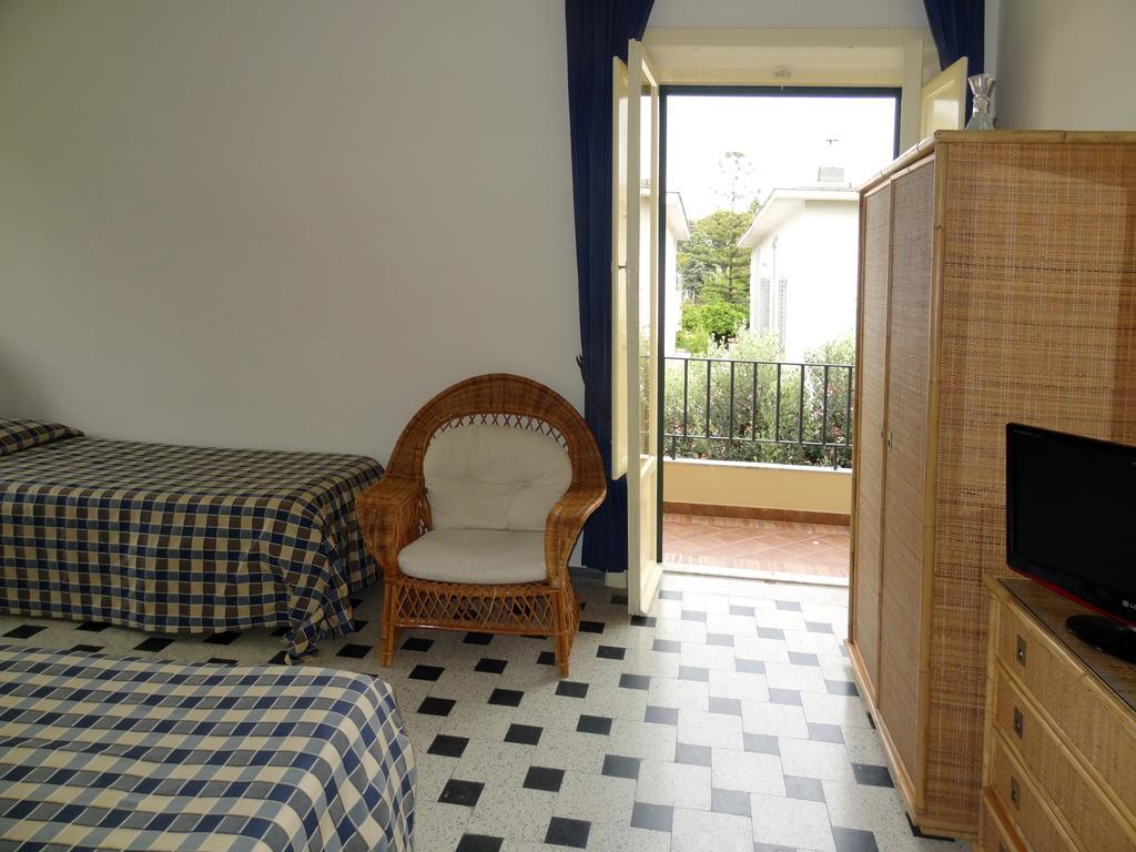 B&B Villa Fantasia Gaeta Phòng bức ảnh